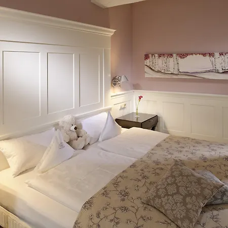 Hotel Zum Baeren 3*